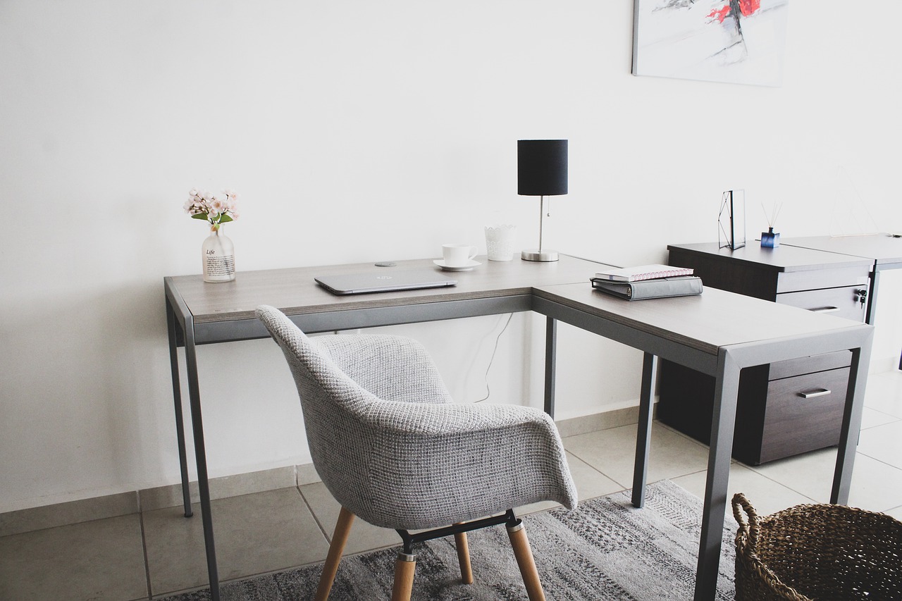 Nowoczesny fotel biurowy – najlepsze rozwiązanie dla Twojego kręgosłupa